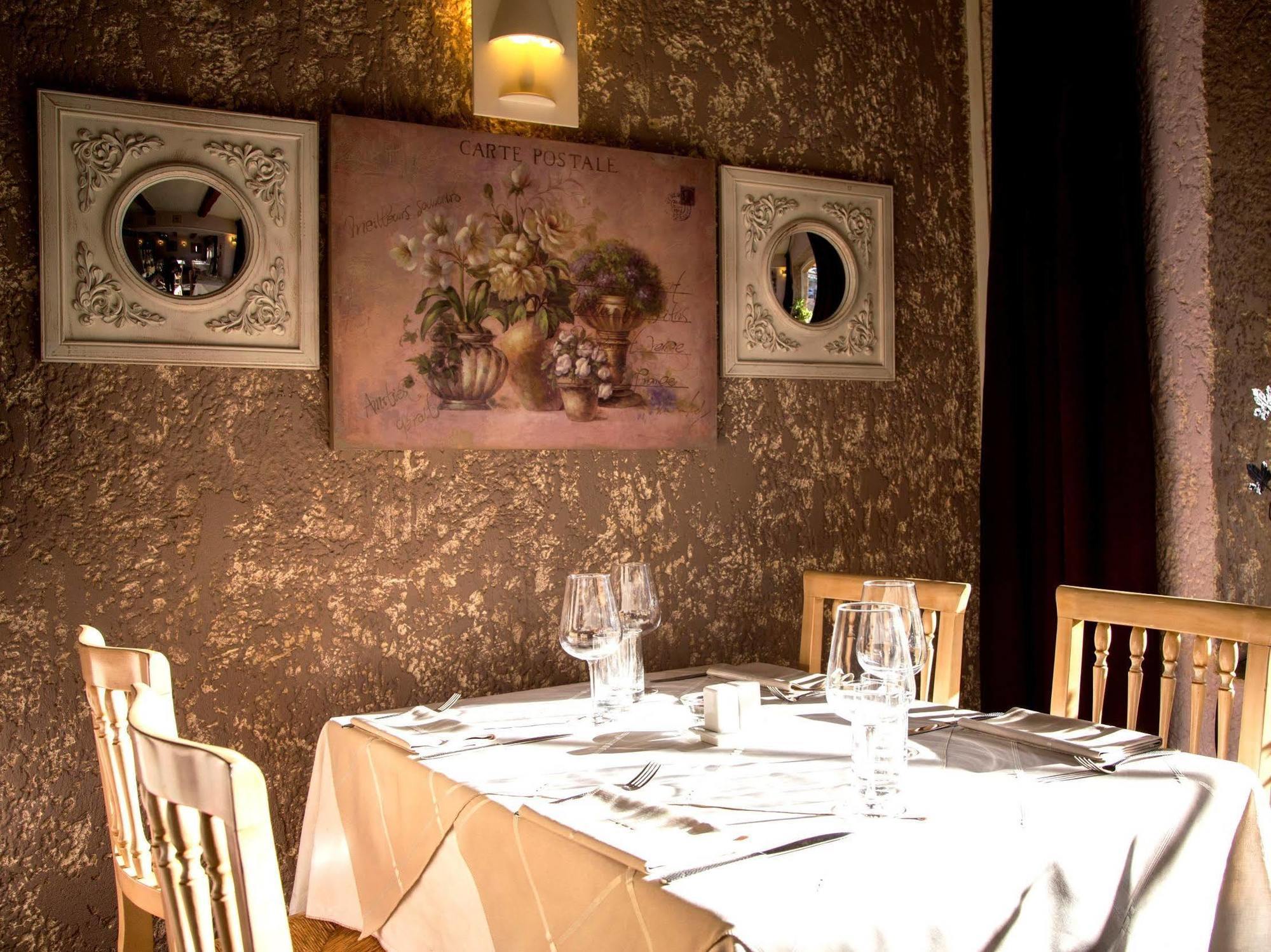 Logis Hotel Restaurant La Farigoule Sainte-Cécile-les-Vignes المظهر الخارجي الصورة