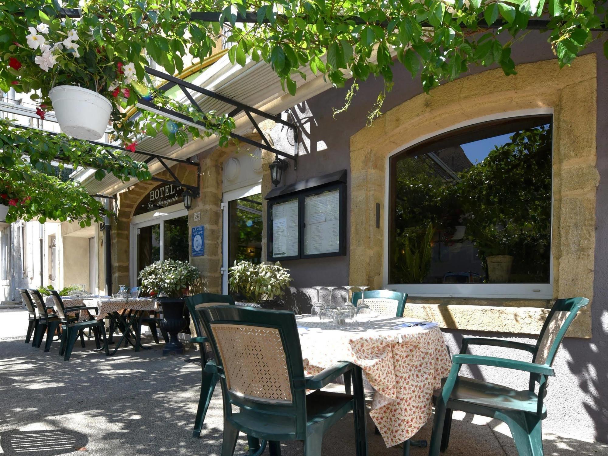 Logis Hotel Restaurant La Farigoule Sainte-Cécile-les-Vignes المظهر الخارجي الصورة
