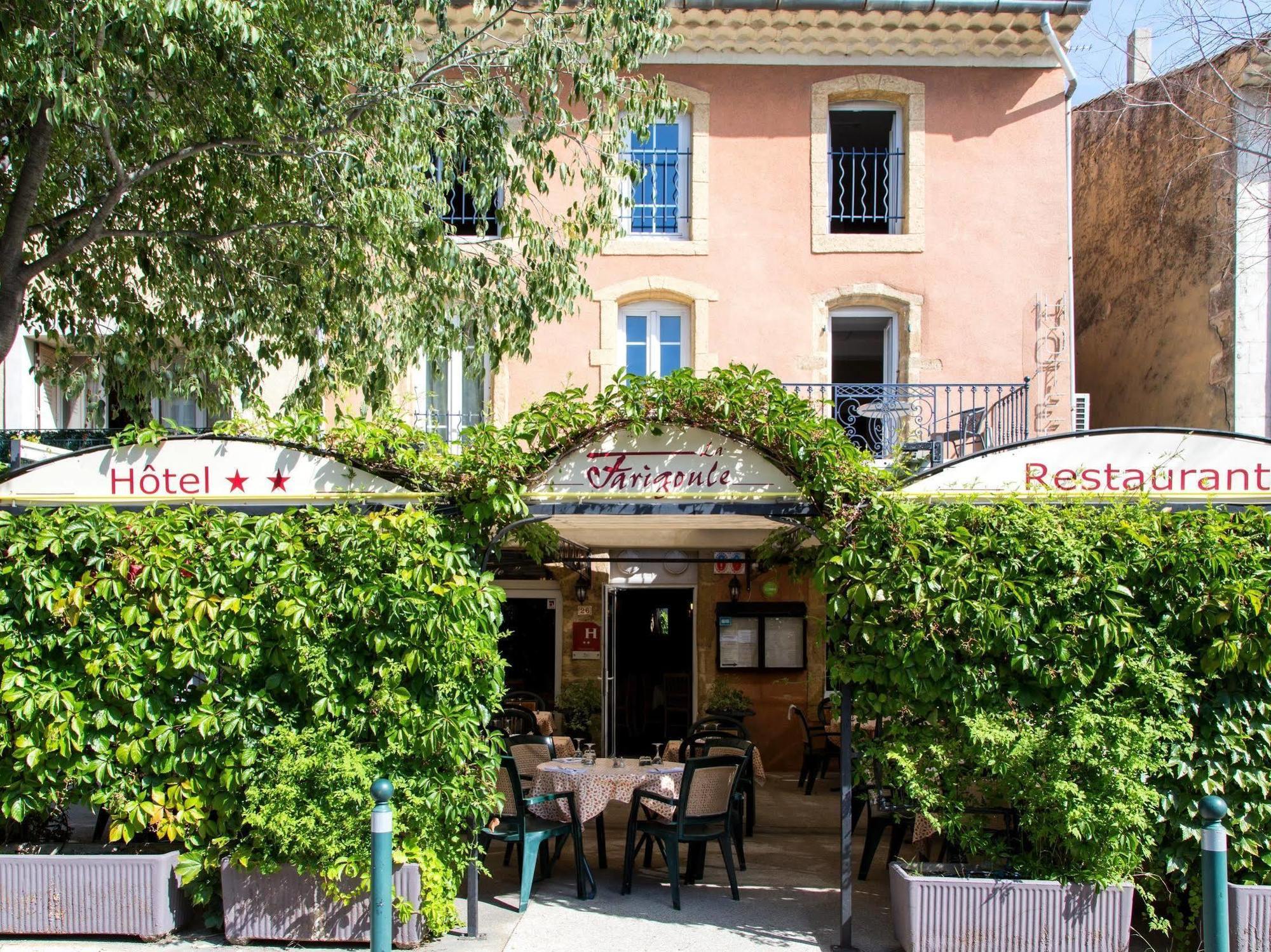 Logis Hotel Restaurant La Farigoule Sainte-Cécile-les-Vignes المظهر الخارجي الصورة